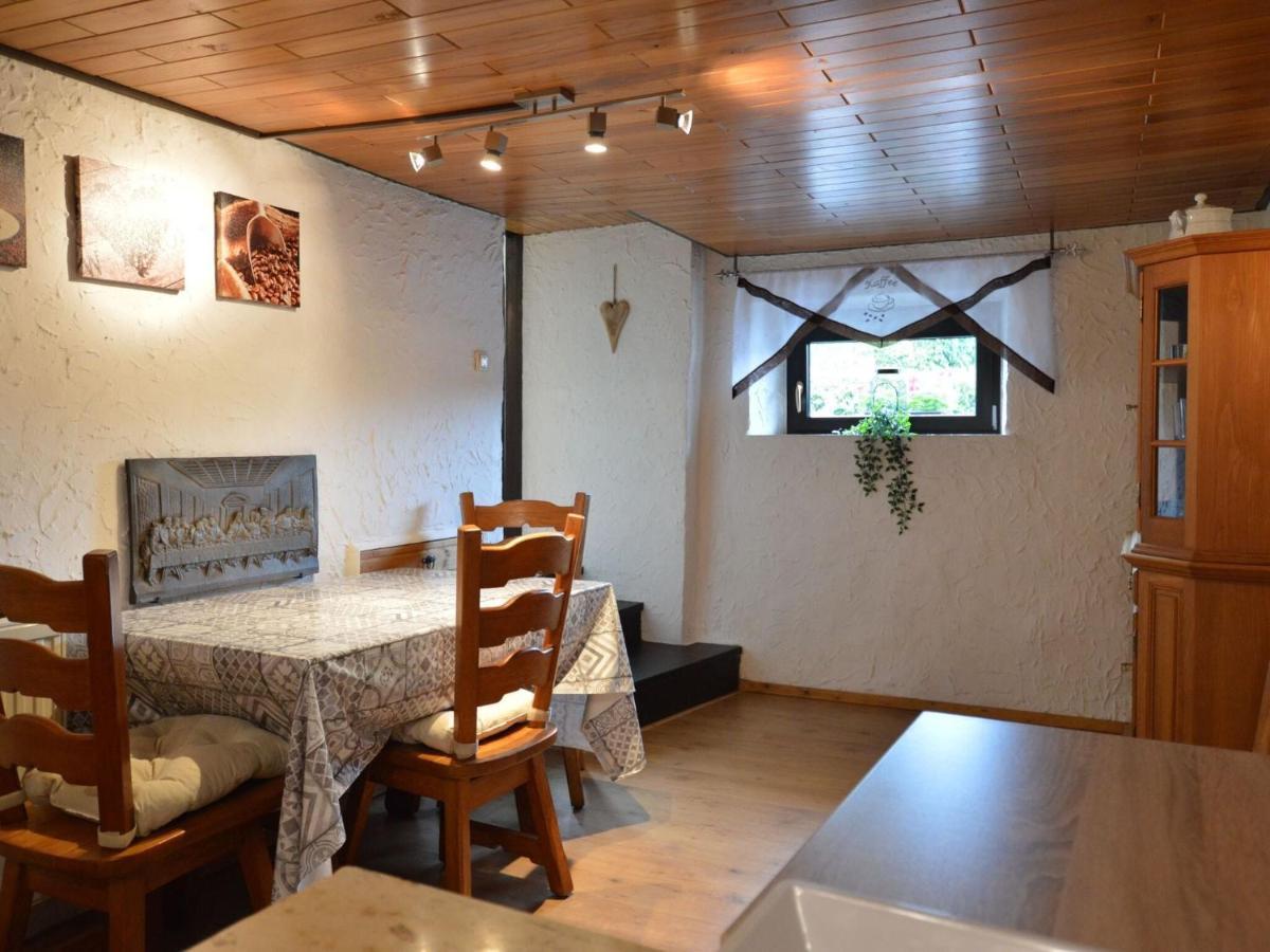 Apartment With Garden In A Wooded Setting Auw bei Prum ภายนอก รูปภาพ